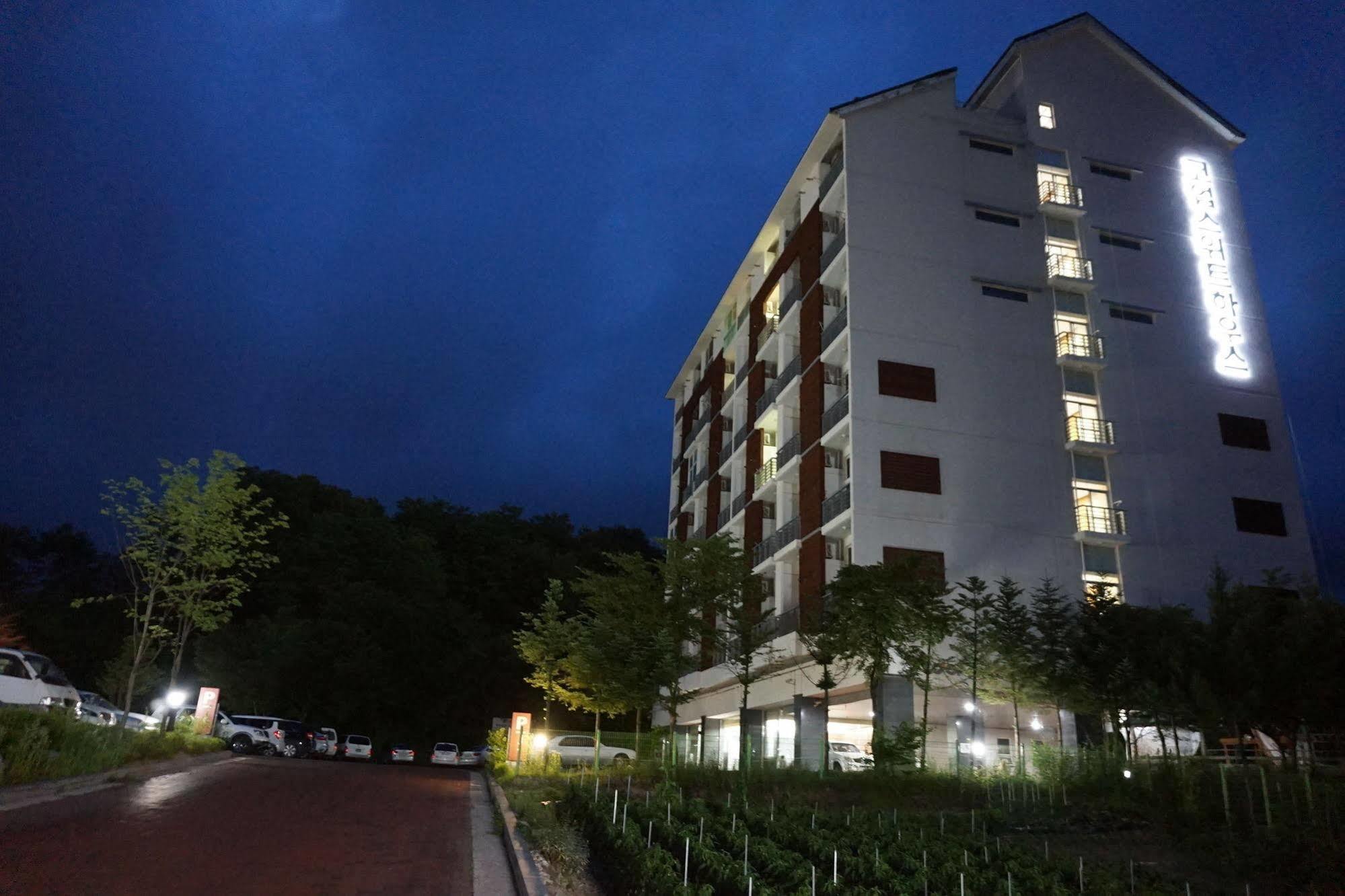 Coop Sweet House Pyeongchang Hotel Exterior foto